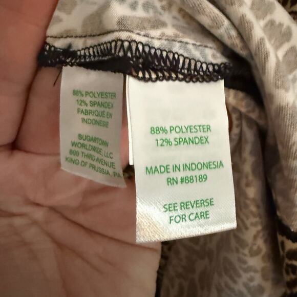 Lilly Pulitzer Karessa Top UPF 50+ Macademia Pattern Play Brown Leopard Size XL - Picture 5 of 6
